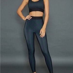 Ultracor Green Plaid Leggings Size Small